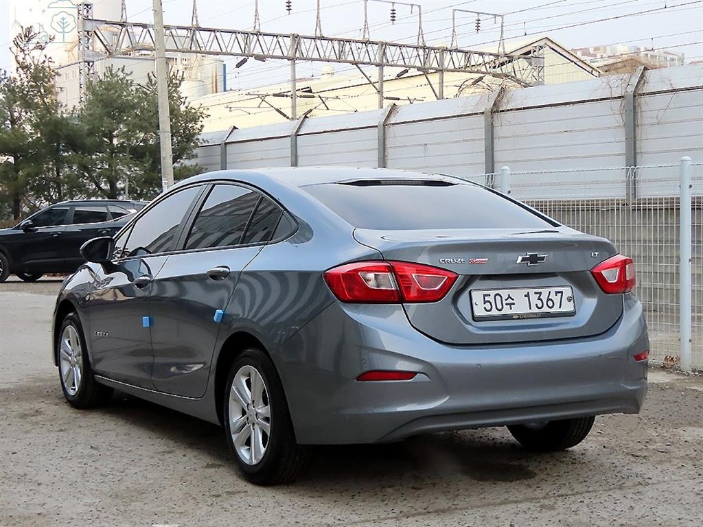 Chevrolet Cruise - Vista 3