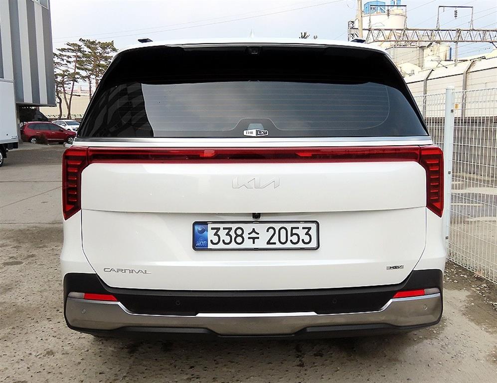 KIA Carnival - Vista 4