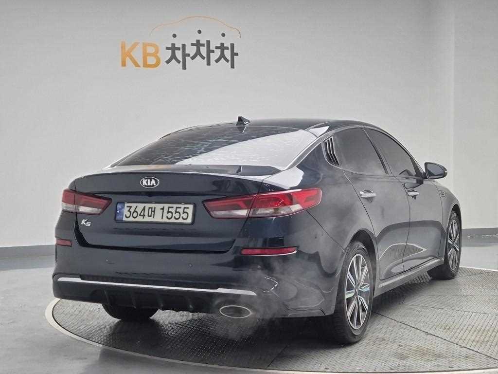 KIA K5 - Vista 3