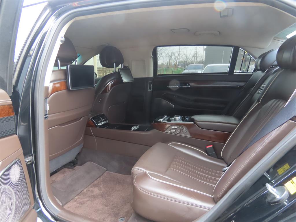 Genesis EQ900 - Vista 11