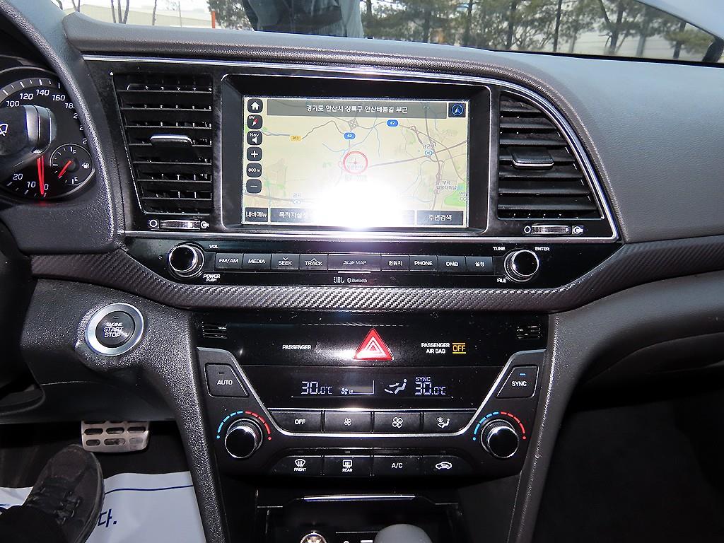 HYUNDAI Avante 2017 - Importación desde Corea - HF Imports Iquique - Foto 13