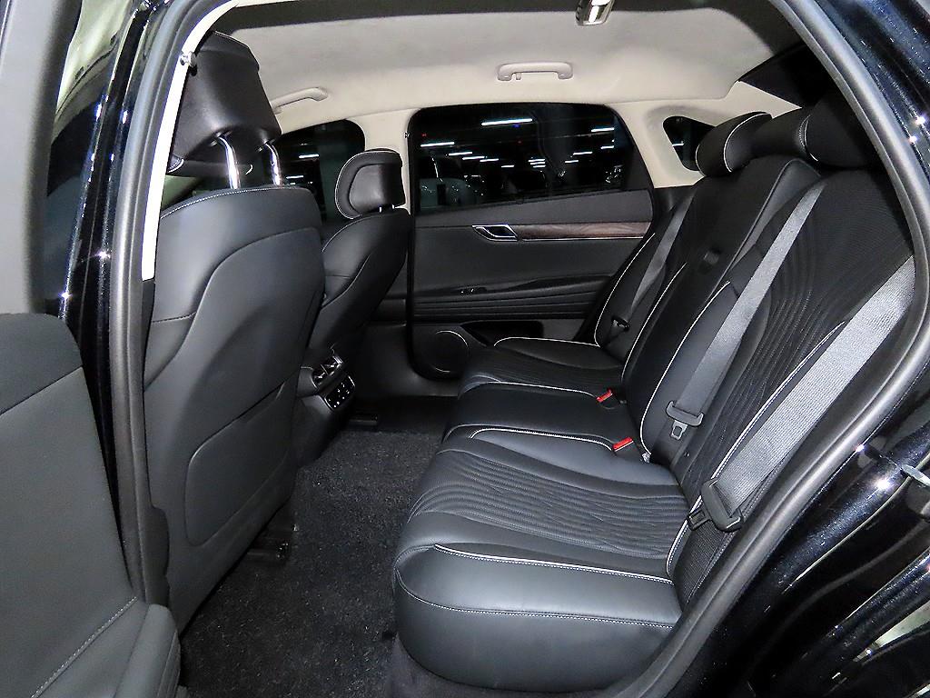 Genesis G80 - Vista 7