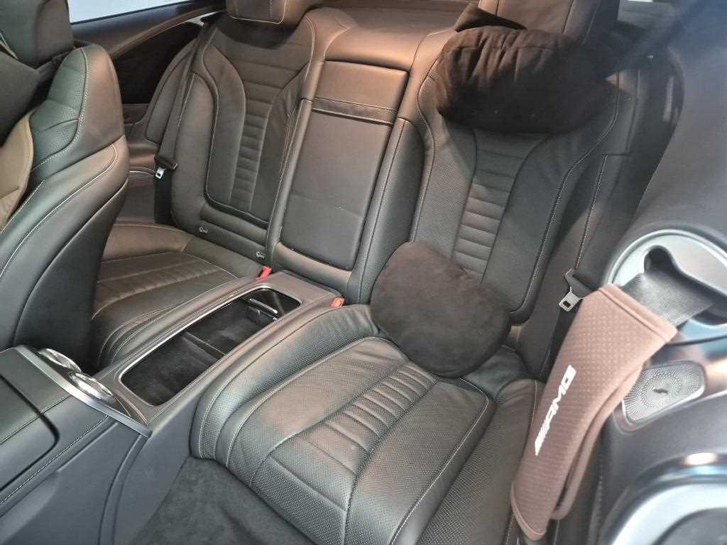 Mercedes Benz S Class - Vista 12