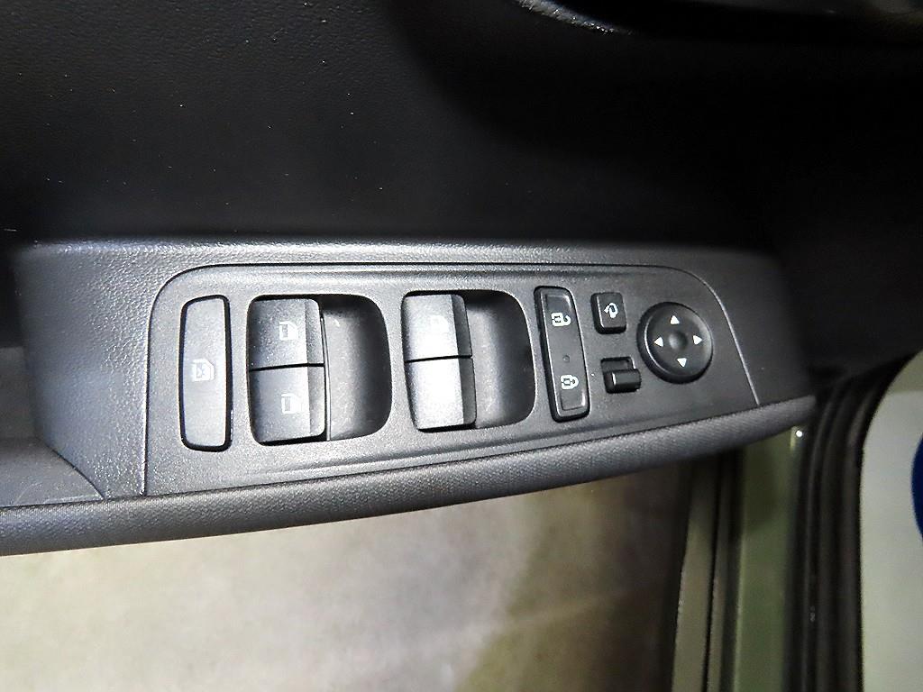 HYUNDAI Casper - Vista 12