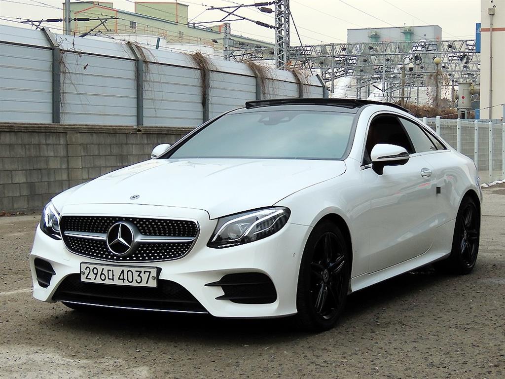 Mercedes Benz E class - Vista 2