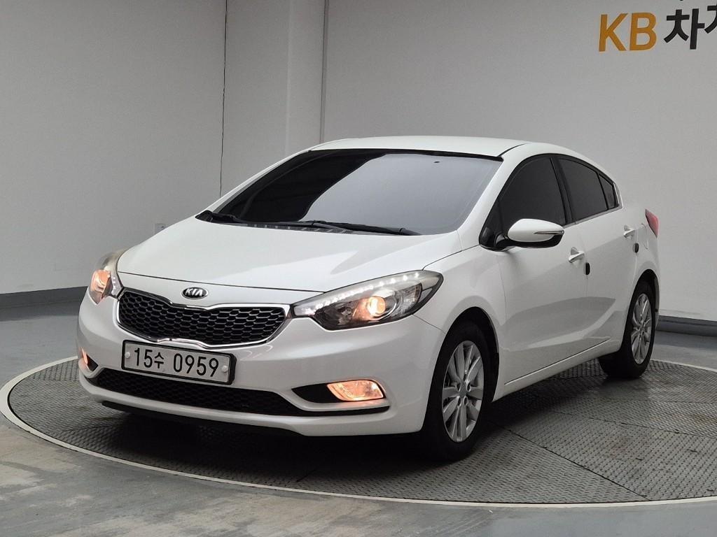 KIA K3 2015 Blanco - Importación desde Corea - HF Imports Iquique - Foto 1