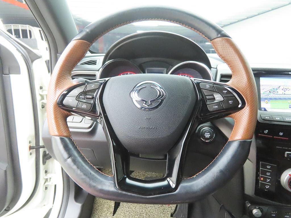 Ssangyong Tivoli - Vista 8