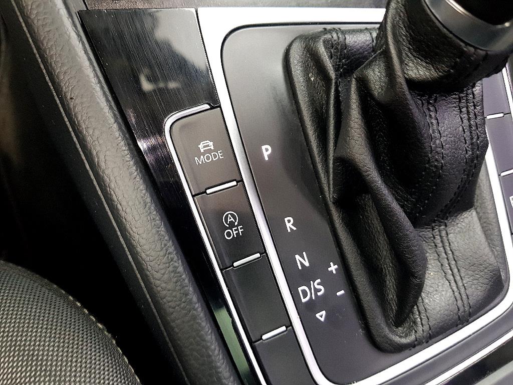 Volkswagen Golf 2016 Azul - Importación desde Corea - HF Imports Iquique - Foto 14