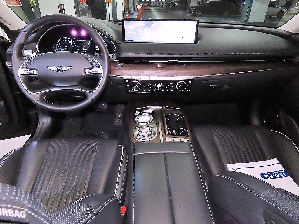 Genesis G80 - Vista 10