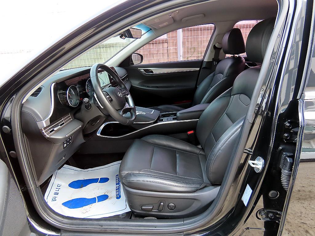 HYUNDAI Grandeur - Vista 5