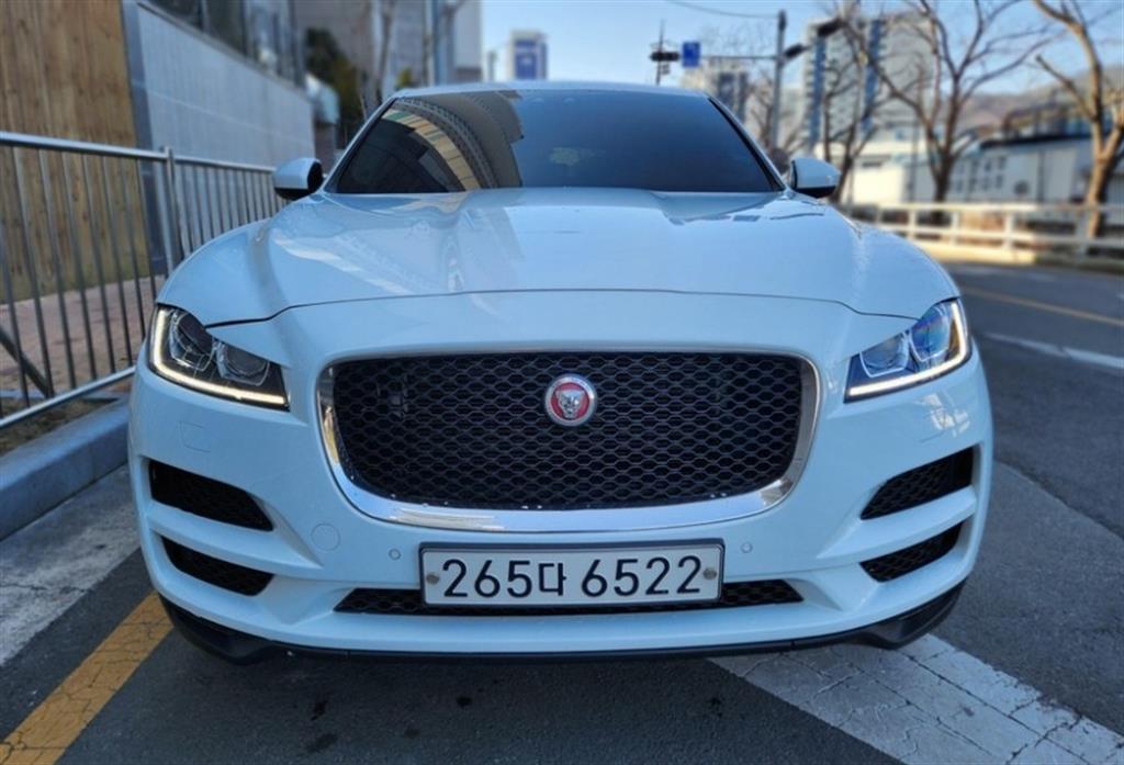 Jaguar F-PACE 2018 Blanco - Importación desde Corea - HF Imports Iquique - Foto 1