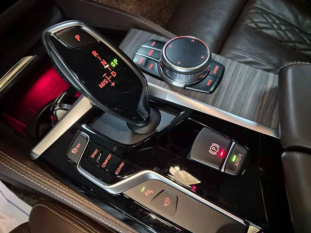 BMW 5 Series - Vista 11