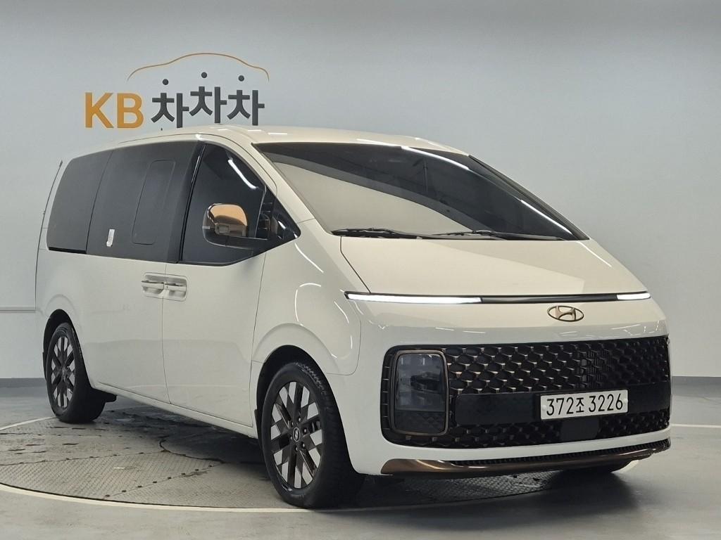 HYUNDAI Staria - Vista 4