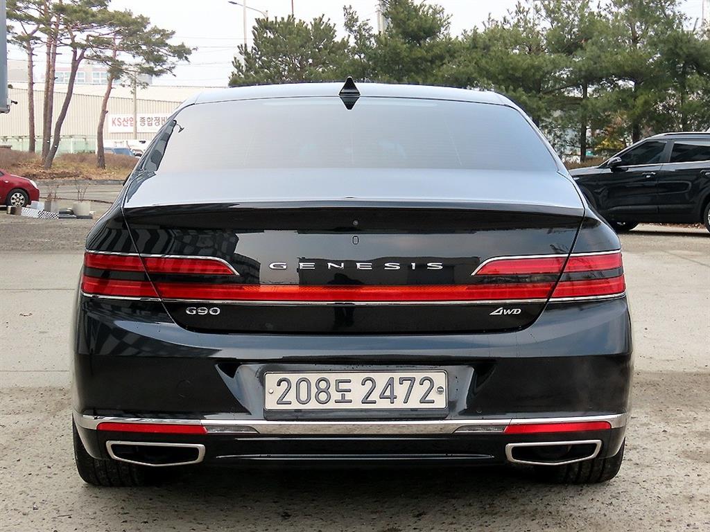 Genesis G90 - Vista 4