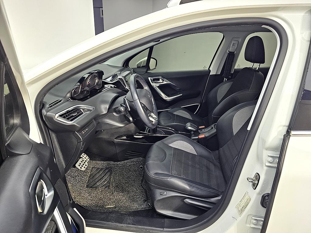 Peugeot 2008 - Vista 8