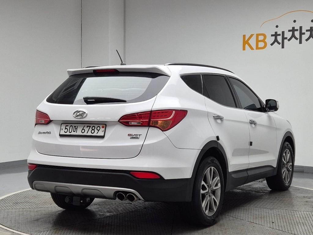 HYUNDAI Santa Fe - Vista 3