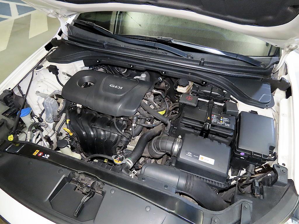 HYUNDAI Avante 2016 Blanco - Importación desde Corea - HF Imports Iquique - Foto 19