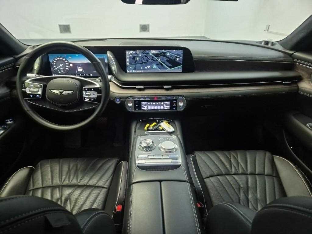 Genesis G90 - Vista 7