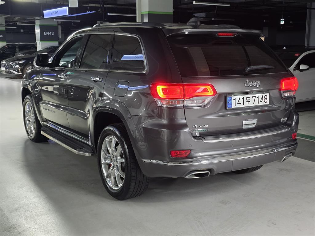 Jeep Cherokee - Vista 5