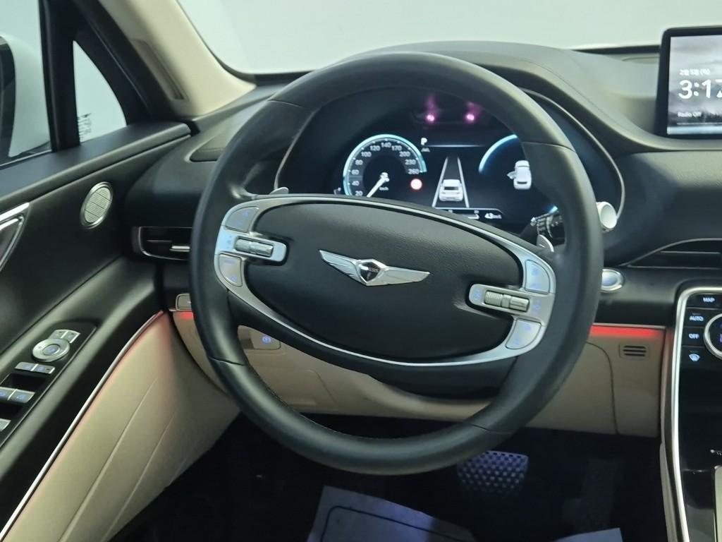 Genesis GV80 - Vista 9