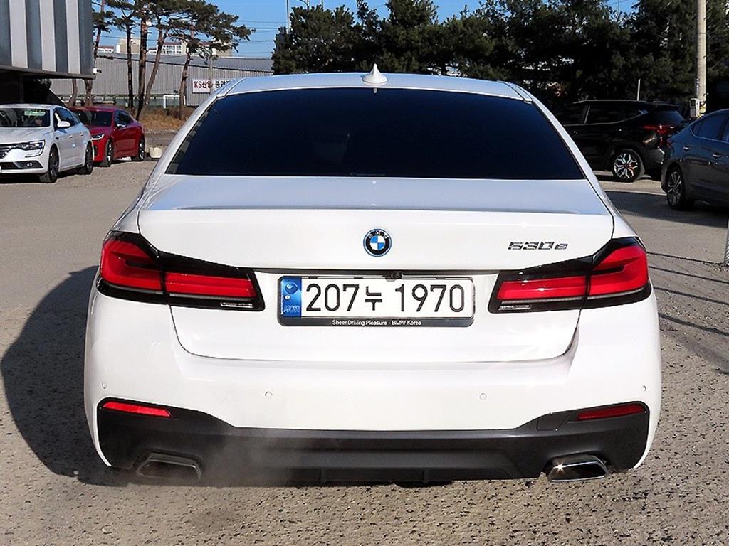 BMW 5 Series - Vista 4