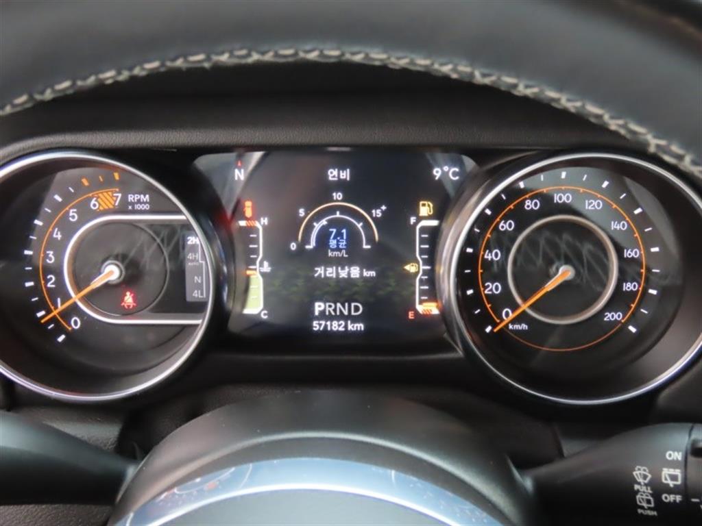 Jeep Wrangler - Vista 9