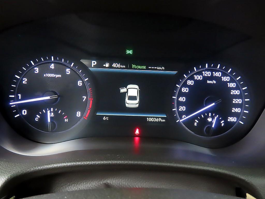 Genesis G80 - Vista 8