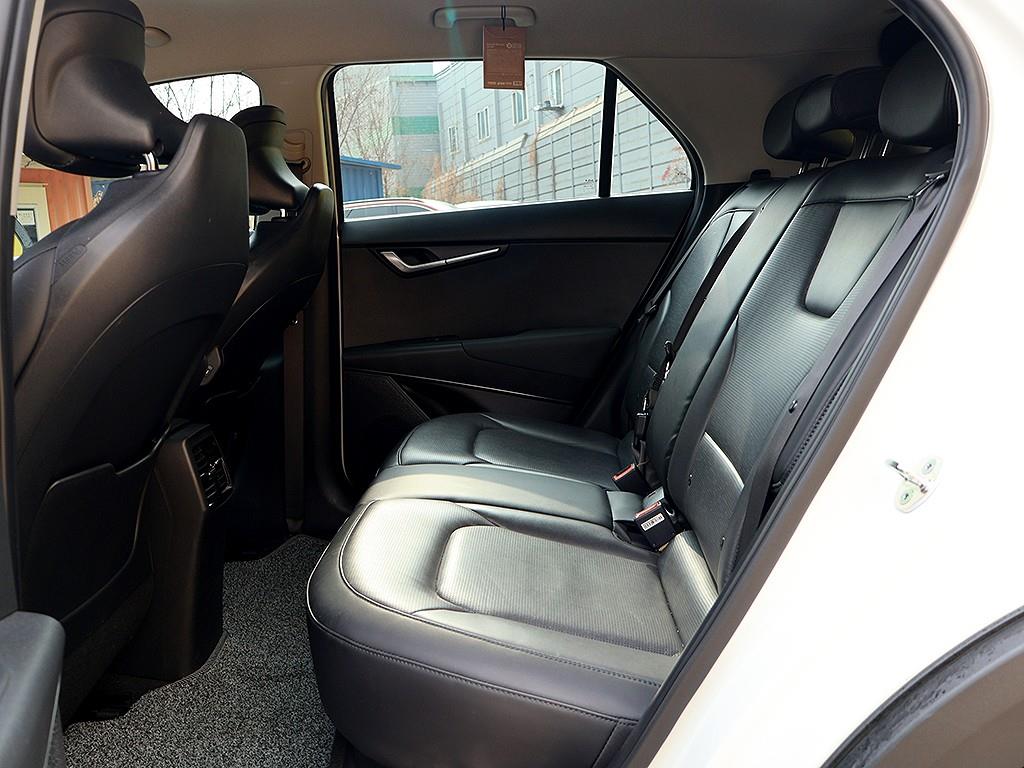 KIA Niro 2023 the color of pearl - Importación desde Corea - HF Imports Iquique - Foto 13