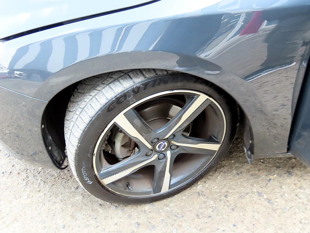 Volvo S60 2015 Negro - Importación desde Corea - HF Imports Iquique - Foto 20