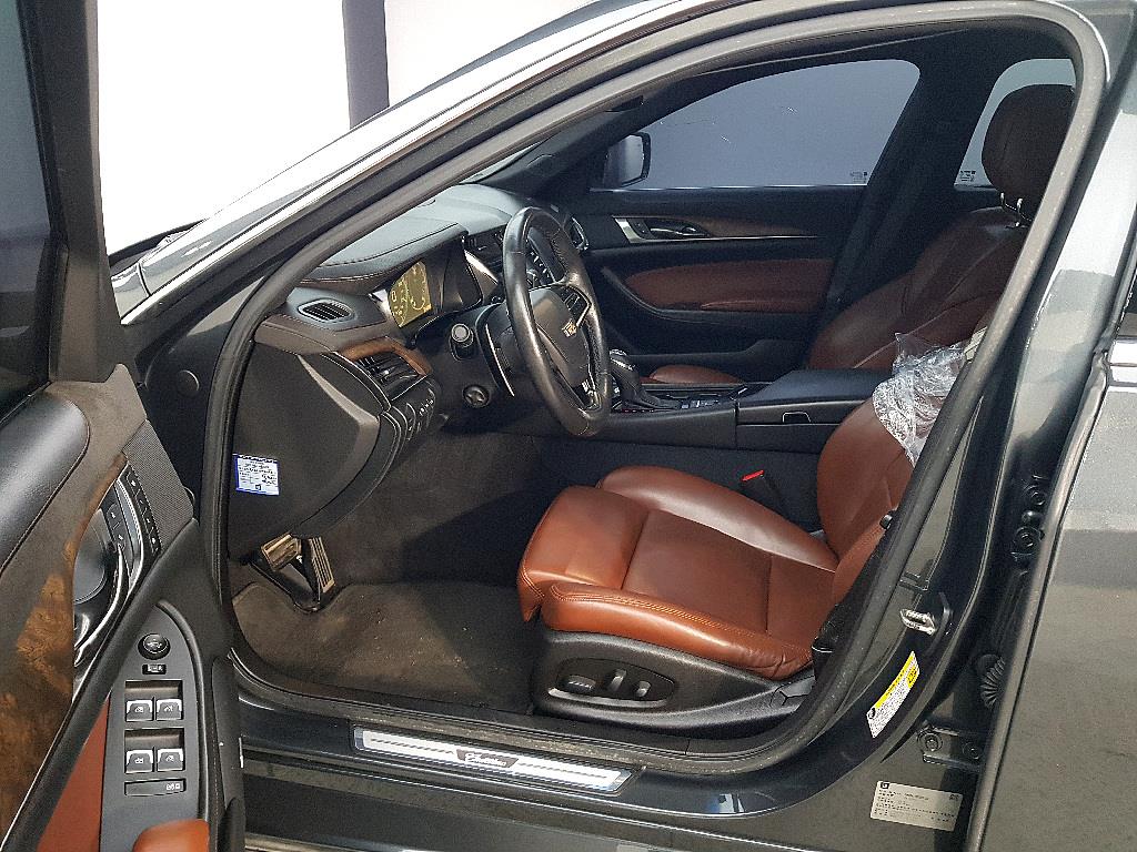 Cadillac CTS - Vista 8