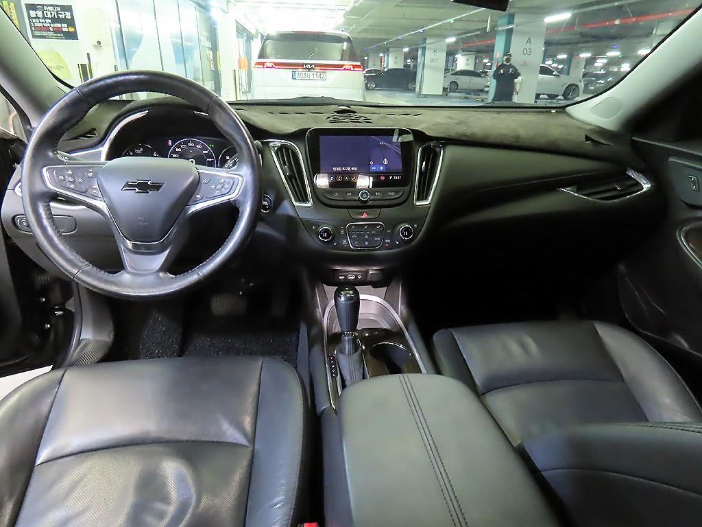 Chevrolet Malibu - Vista 10