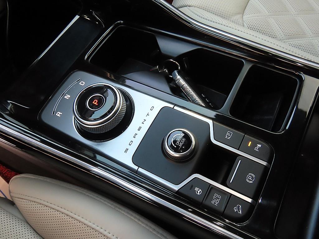 KIA Sorento - Vista 11