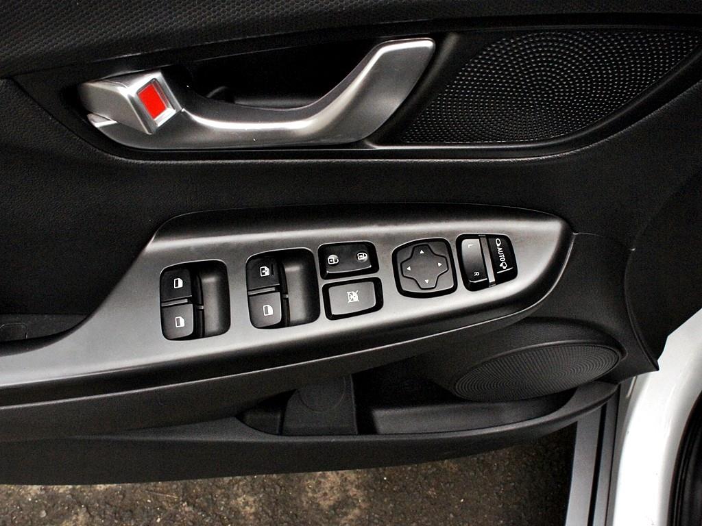 HYUNDAI Kona 2021 Blanco - Importación desde Corea - HF Imports Iquique - Foto 13