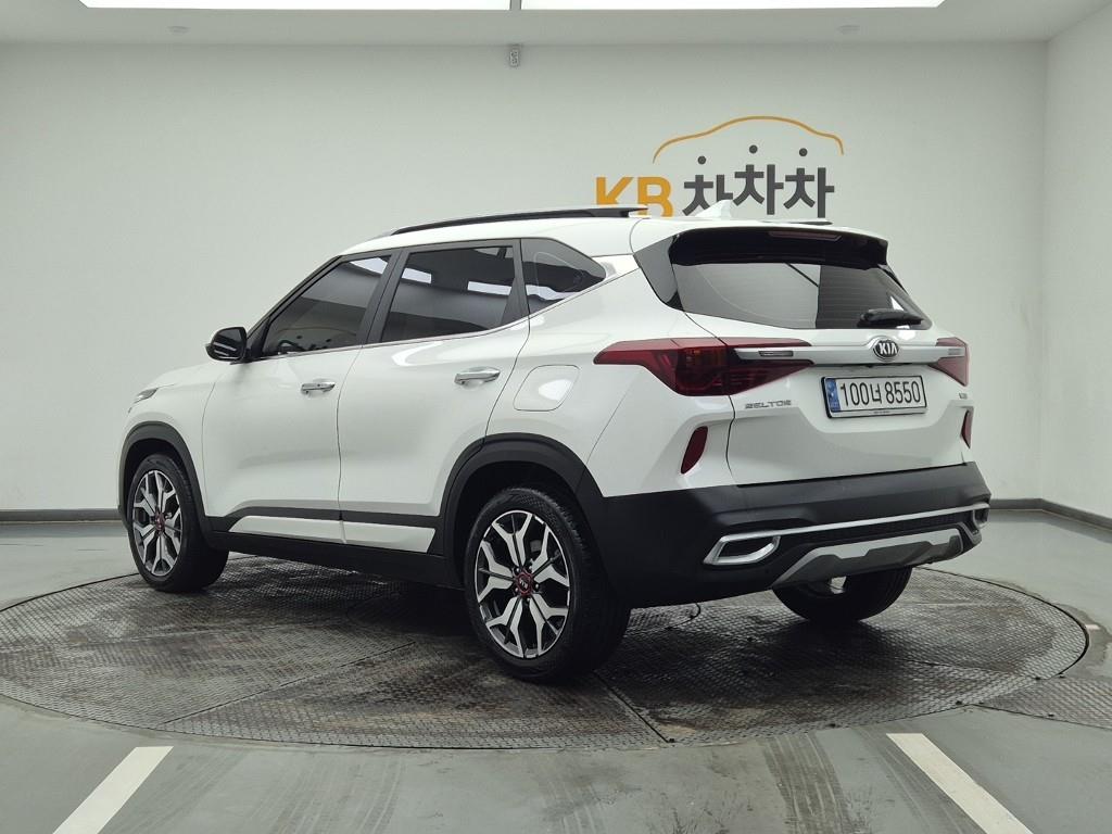 KIA Seltos - Vista 3