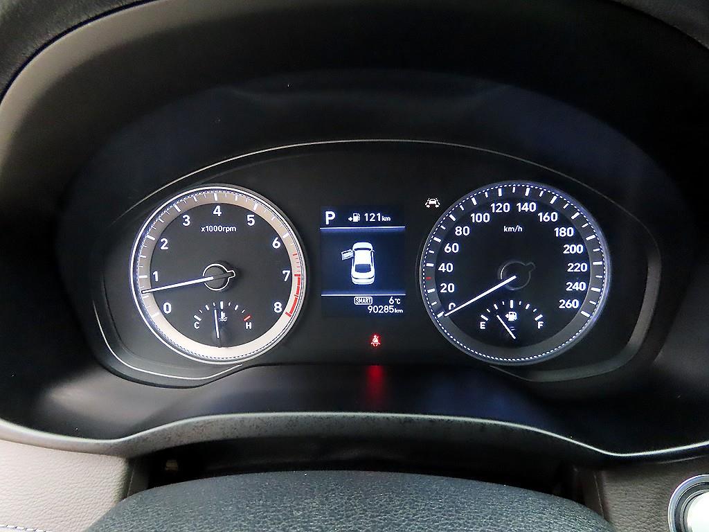 HYUNDAI Grandeur - Vista 9