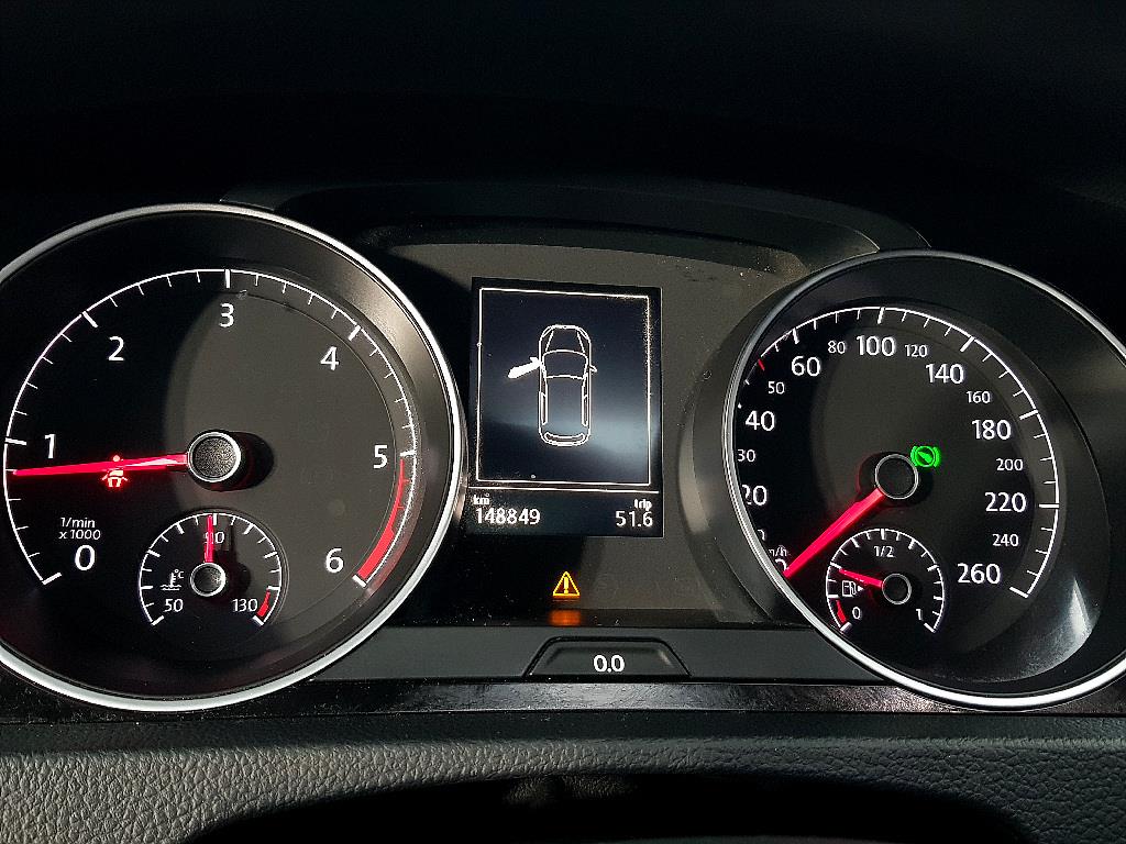 Volkswagen Golf - Vista 7