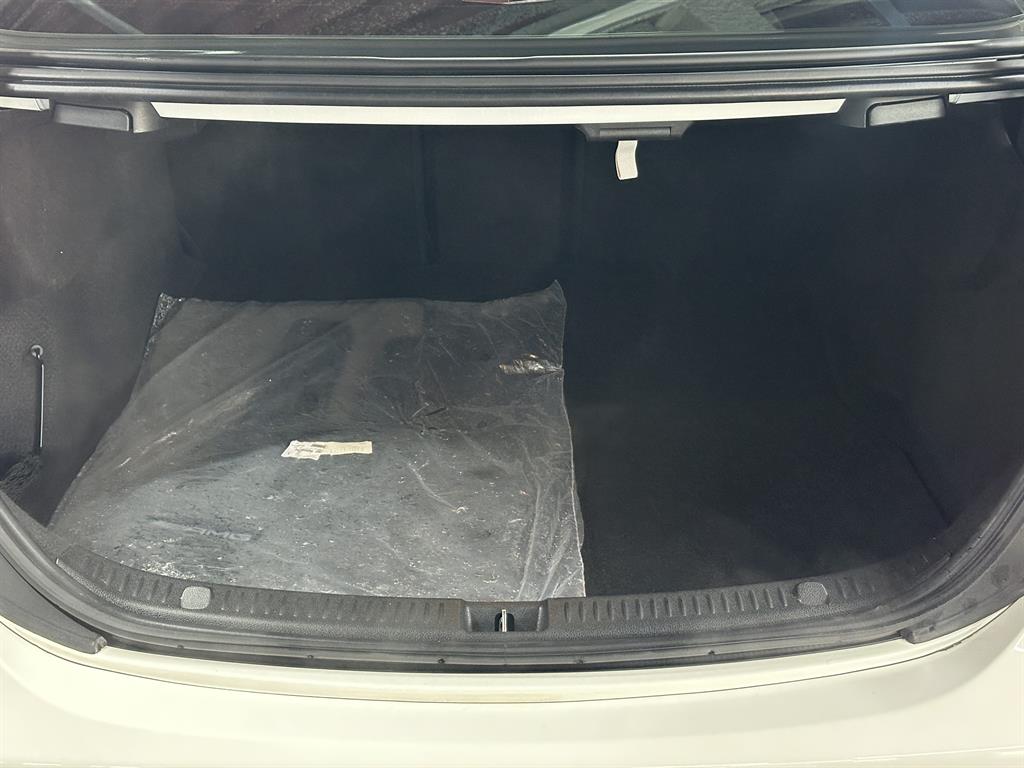 Mercedes Benz E class - Vista 7