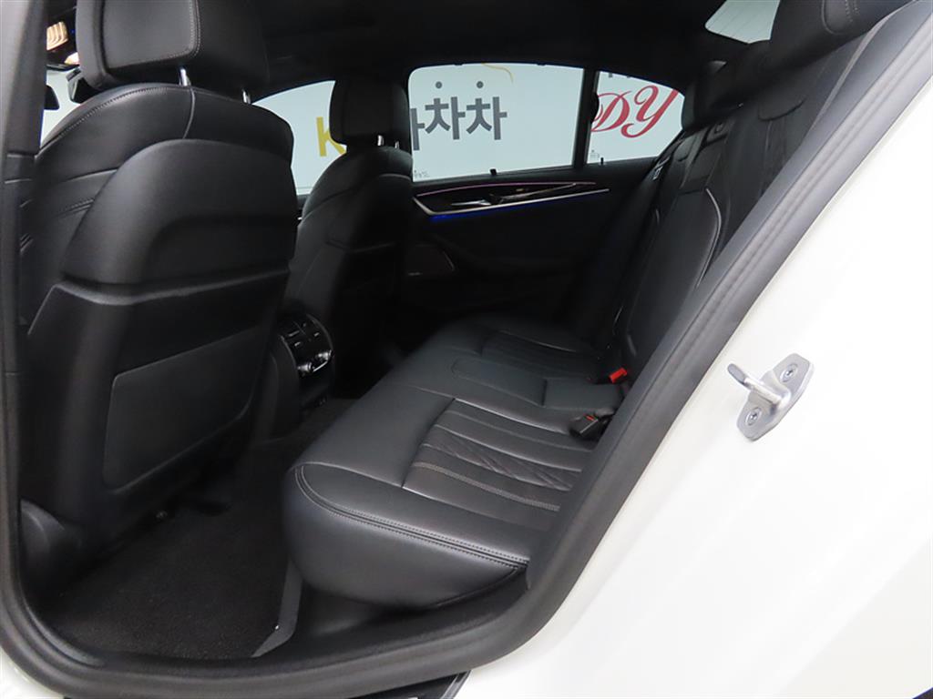 BMW 5 Series - Vista 6