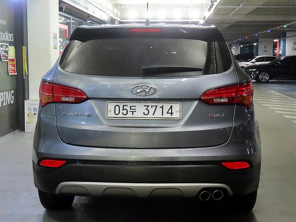 HYUNDAI Santa Fe - Vista 5