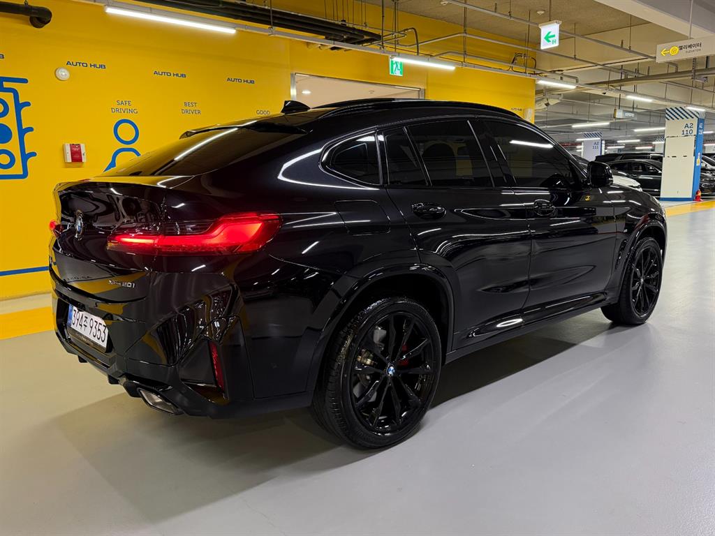 BMW X4 - Vista 4