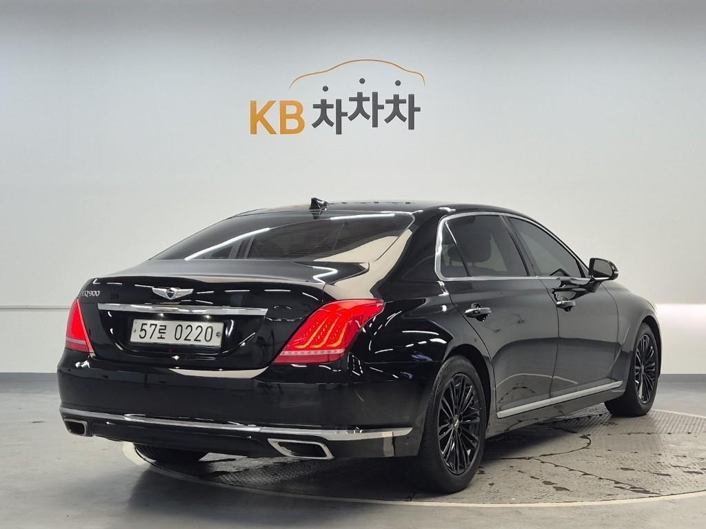 Genesis EQ900 - Vista 4