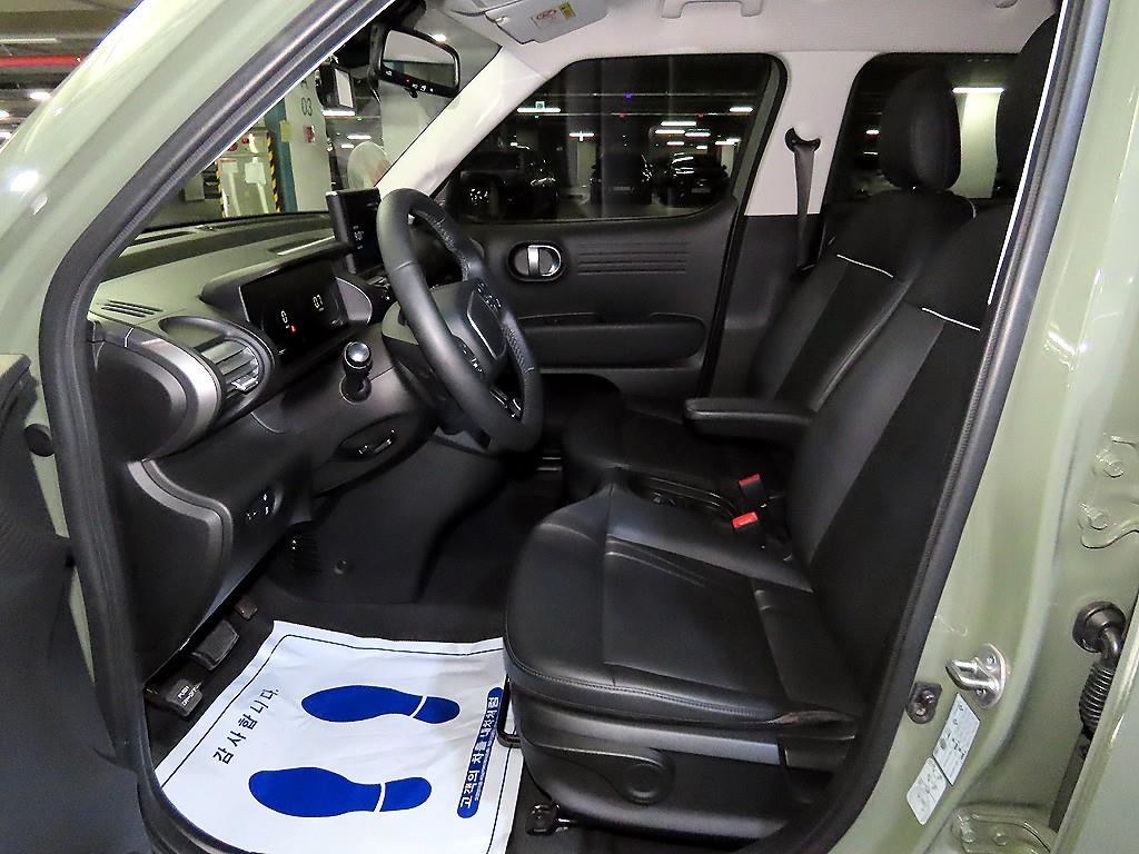 HYUNDAI Casper - Vista 6