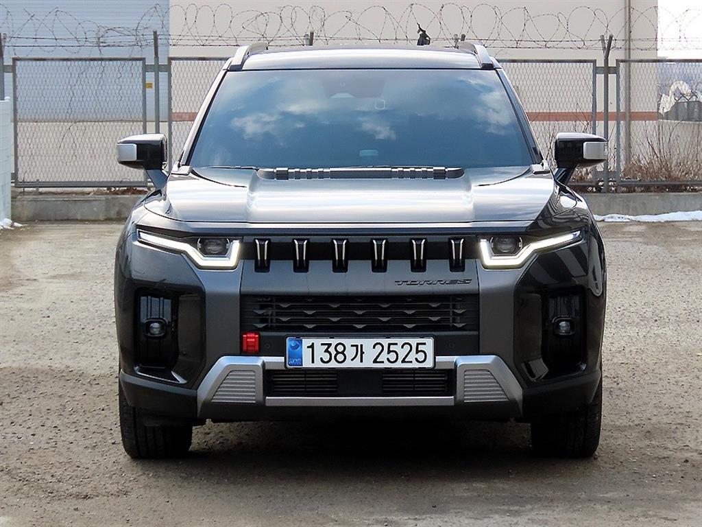 Ssangyong Torres 2024 Negro - Importación desde Corea - HF Imports Iquique - Foto 1