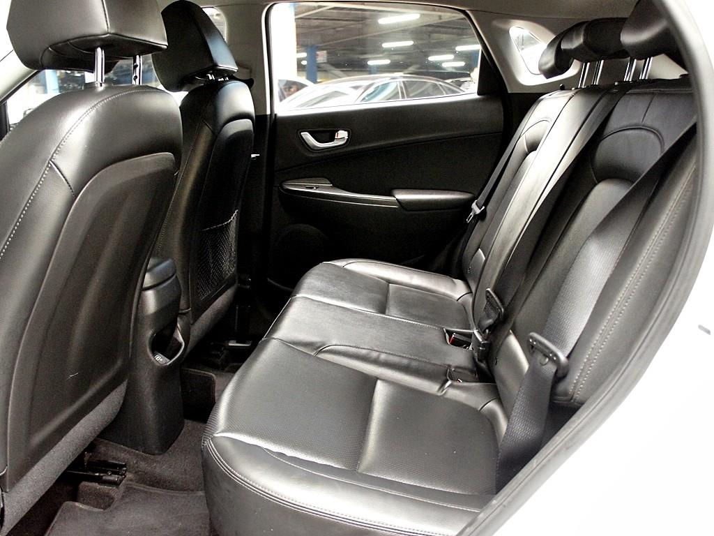 HYUNDAI Kona - Vista 11