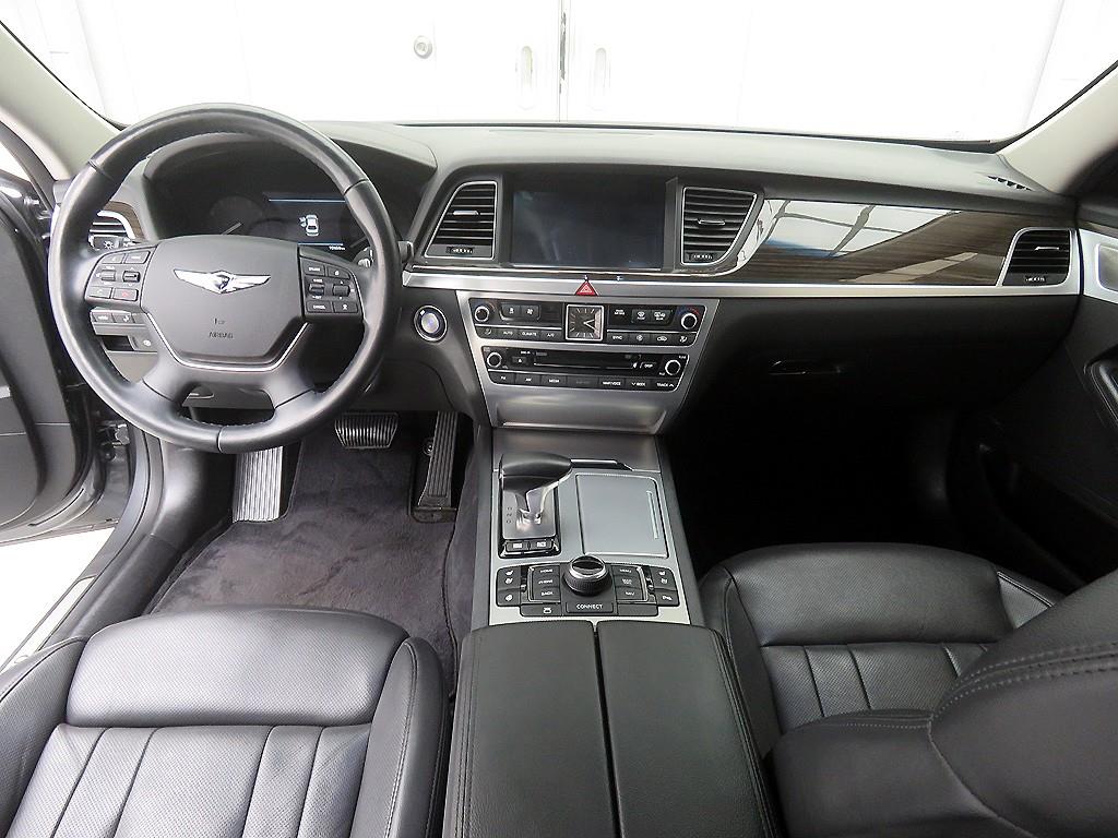 Genesis G80 - Vista 8