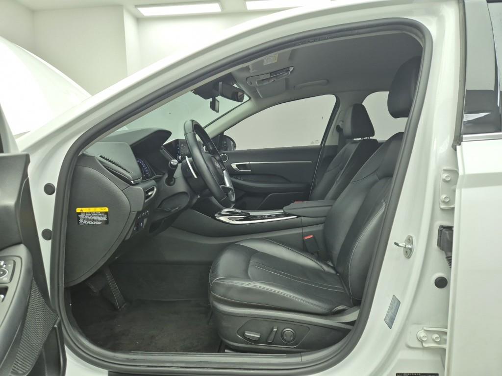 HYUNDAI Sonata - Vista 11