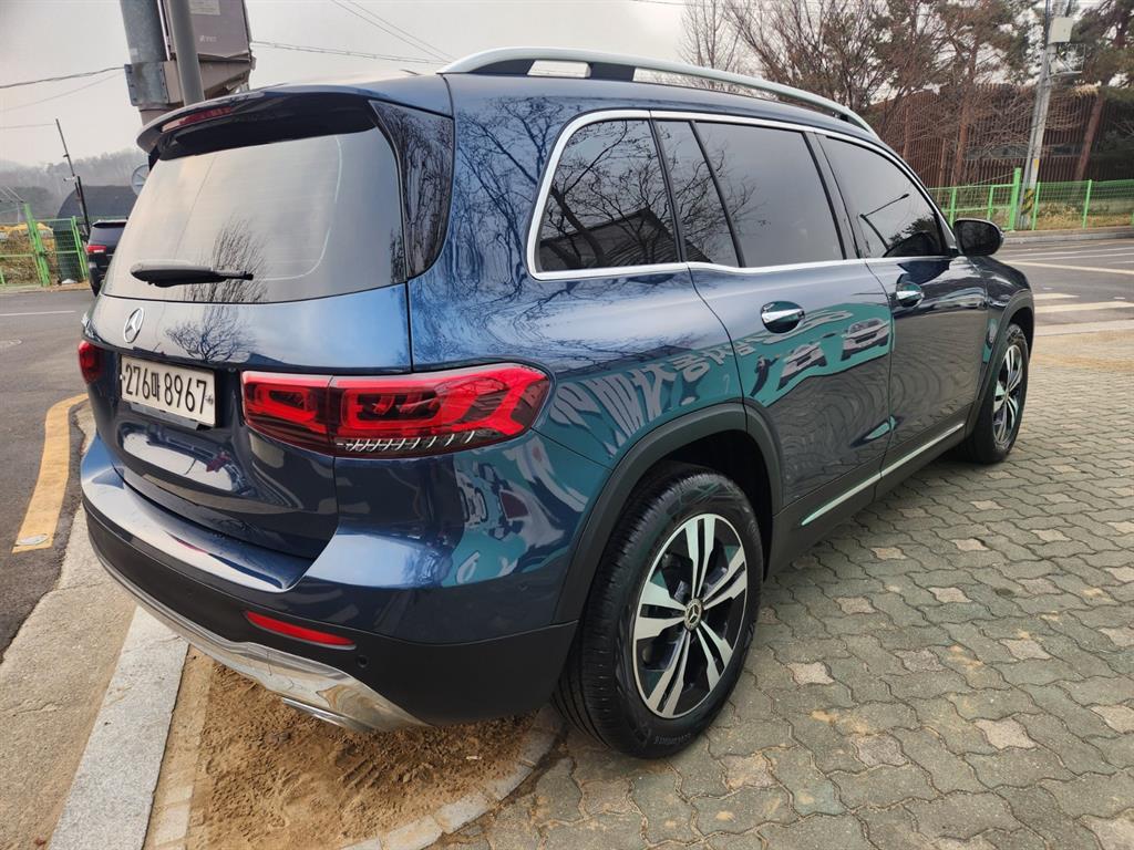 Mercedes Benz GLB Class - Vista 3