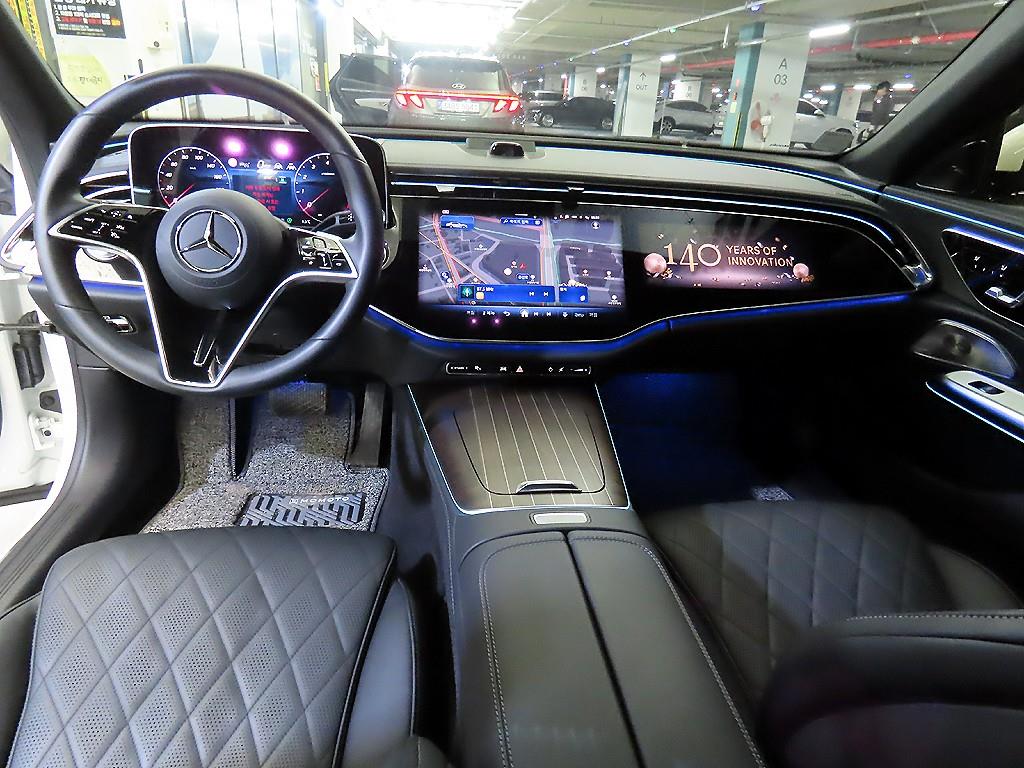 Mercedes Benz E class - Vista 10