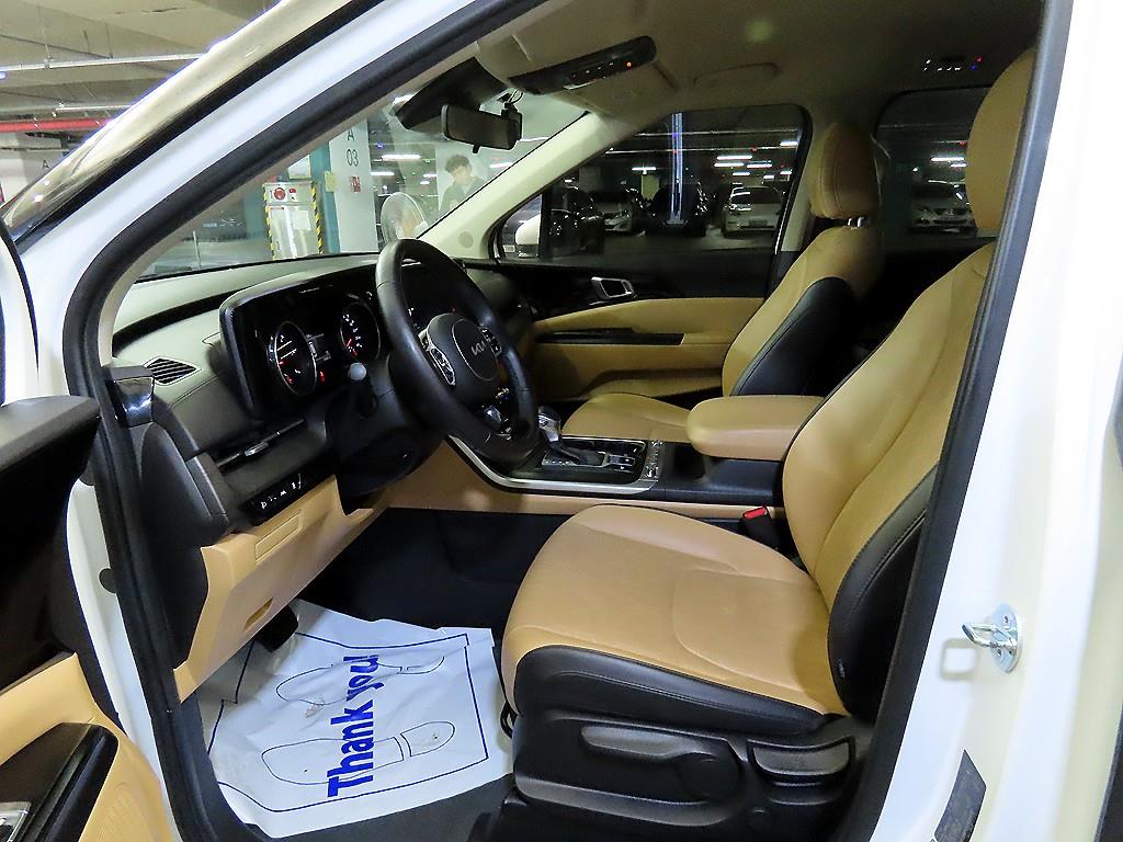 KIA Carnival - Vista 6