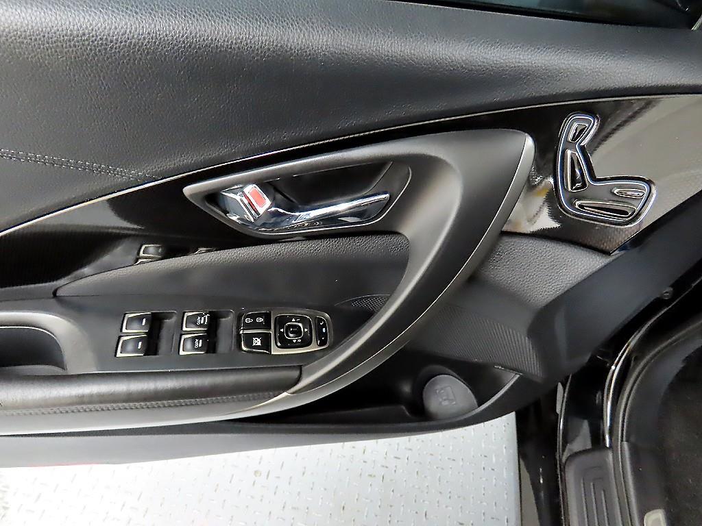 HYUNDAI Grandeur - Vista 11